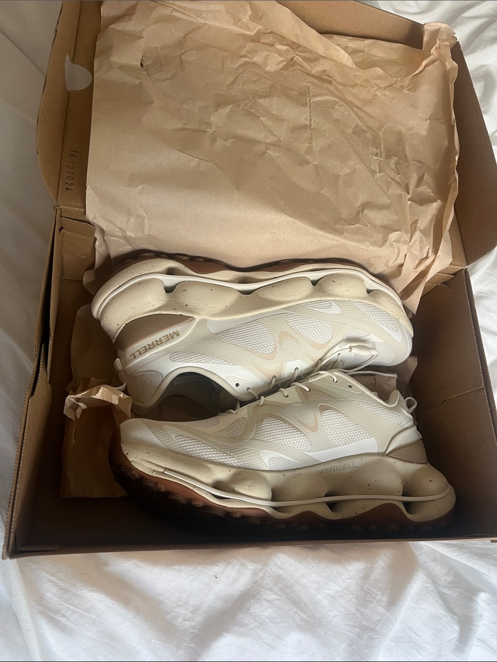 Merrell Cream/Tan Wave Runner Sneakers